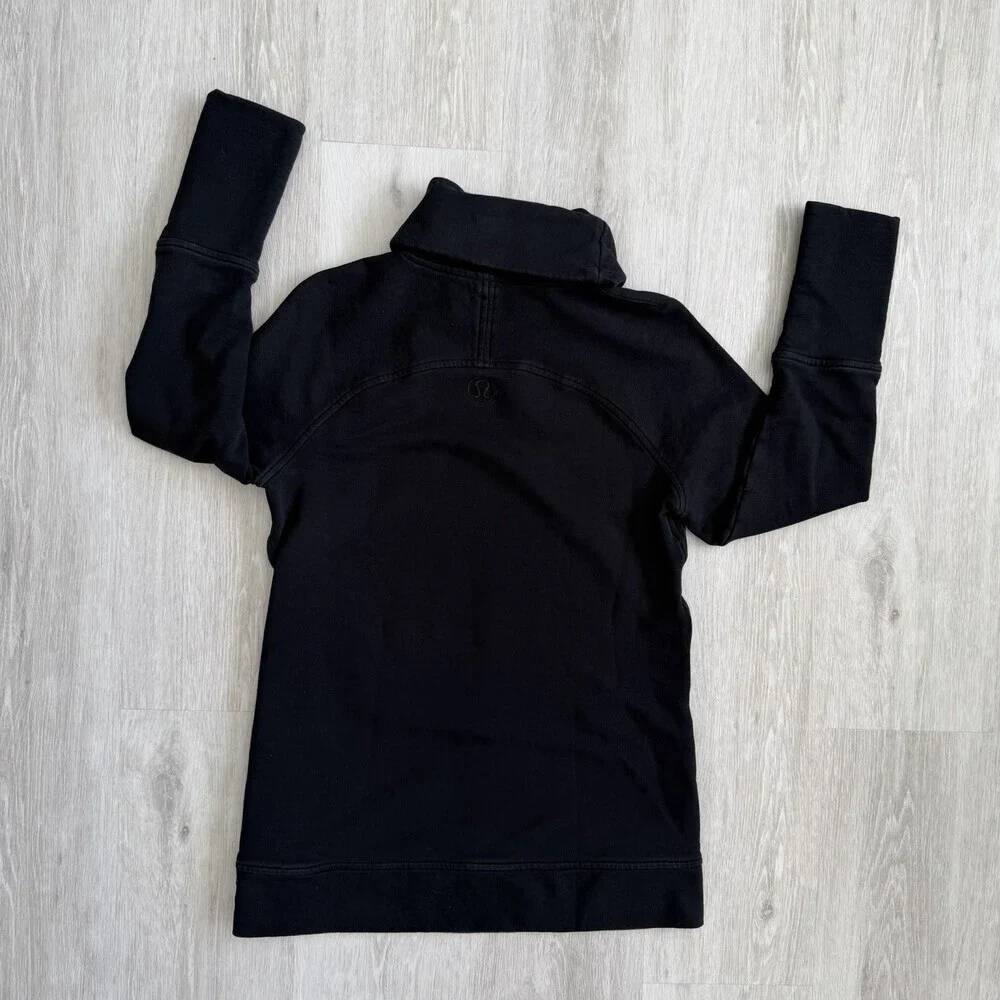 LULULEMON To You Sweater Sz 6 Black High Neck Kangaroo Pocket Sweatshirt EUC - Picture 2 of 13